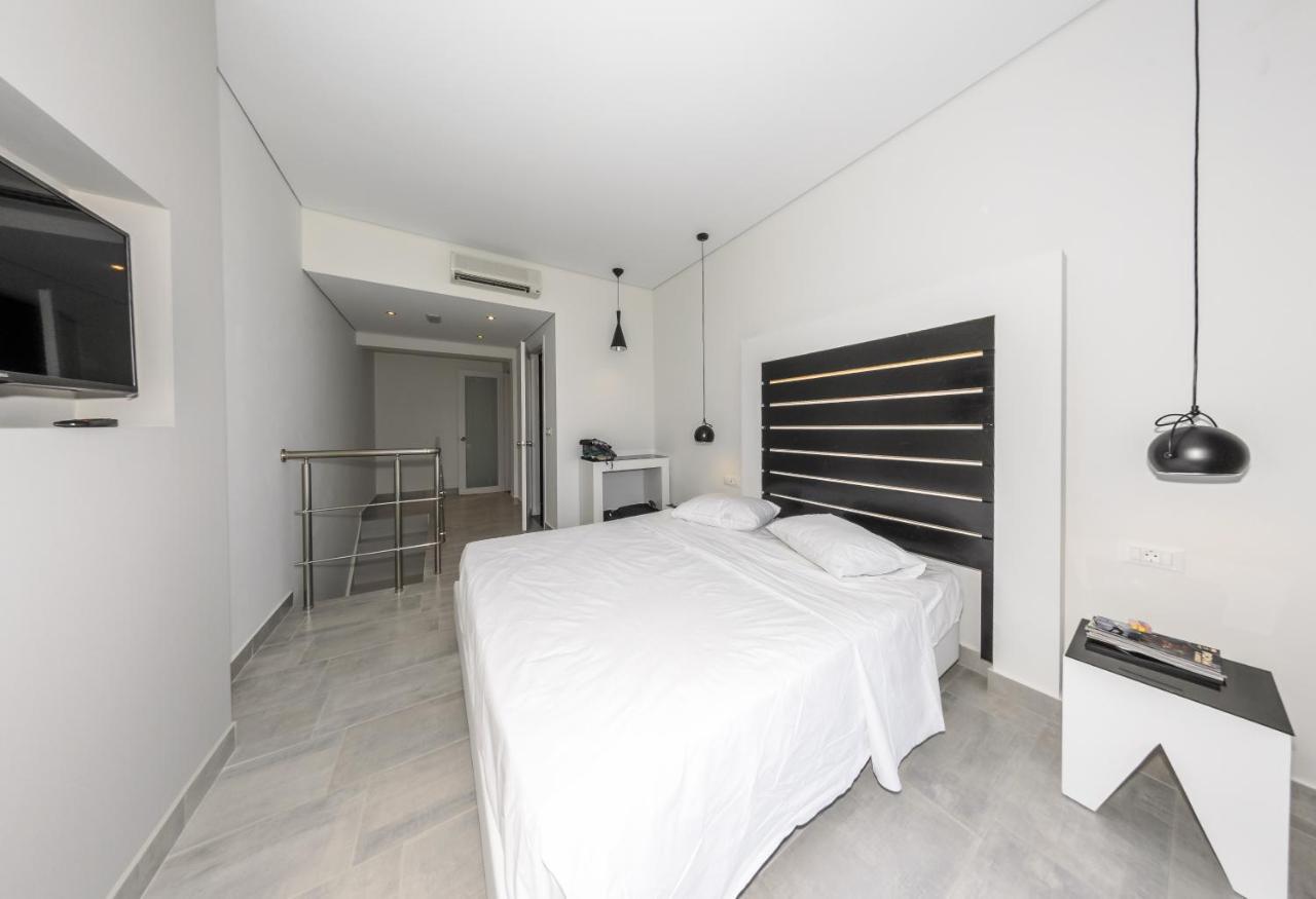 Belussi Exclusive Suites Kypseli Bagian luar foto