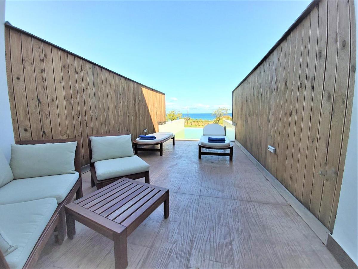 Belussi Exclusive Suites Kypseli Bagian luar foto